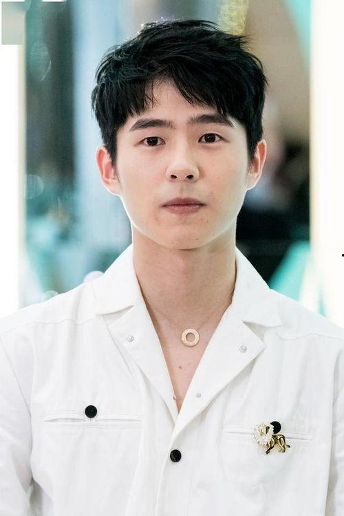 刘昊然视频吃瓜,揭秘娱乐圈幕后故事