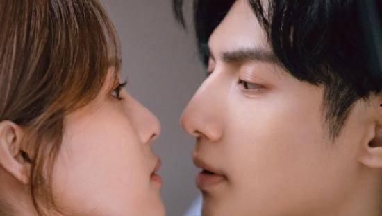 白鹿吃瓜看吻戏视频